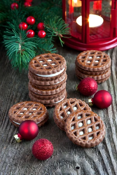 Weihnachtsgrußkarte mit Feiertagszusammensetzung — Stockfoto