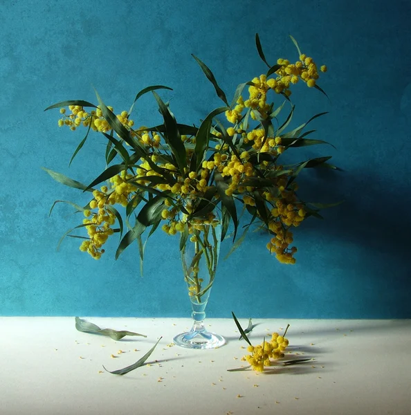 çiçekli natürmort