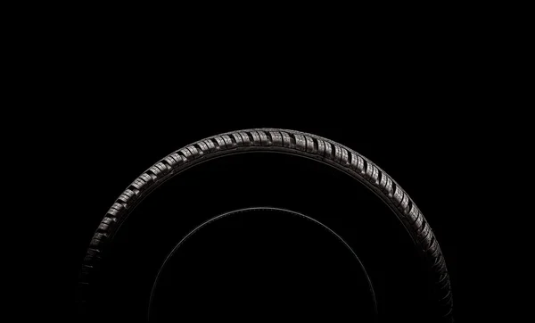 Gomme per auto. Struttura profilo ruota invernale su sfondo nero — Foto Stock