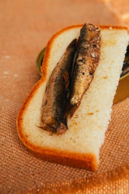 açık olabilir ve çul arka plan üzerinde sürüsünü ile sandviç