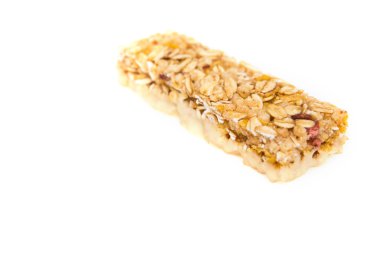 kurutulmuş meyve izole arka plan üzerinde ile müsli barlar