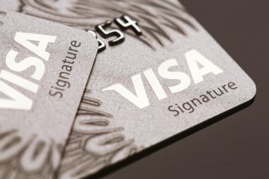 Samara, Rusya Federasyonu-Temmuz 25.2016: Vize imza kredi kartı yakın çekim