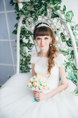 Portre Studio genç bir mutlu gelin