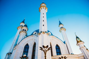 Kazan Kremlin 'deki Kul Şerif camii bulutların altında yaz mevsimi