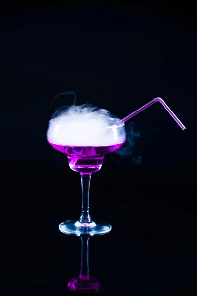 Photo of a colored drink with smoke — Stock Photo, Image