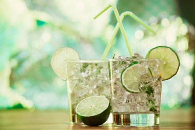 Nane ve limon yaz kokteyl serinletici