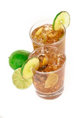 cola içecek ve limon meyve taze taze kokteyl