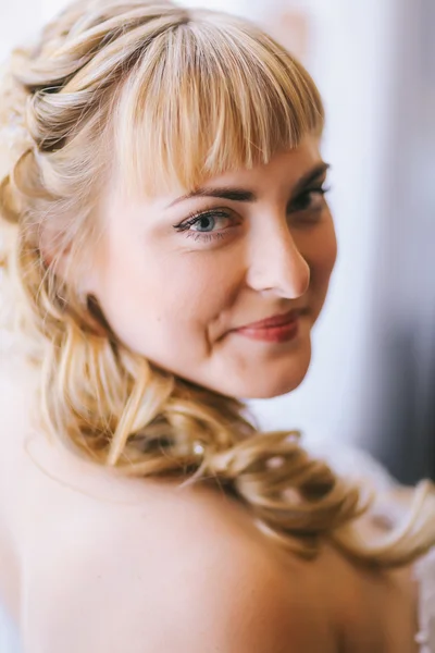 Portrait of bride on the classic bright background — Stok Foto