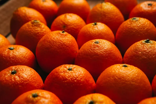 Many beautiful fresh orange tangerines close up — Stock Photo, Image