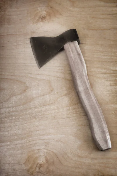An axe with a wooden axe handle — Stock Photo, Image
