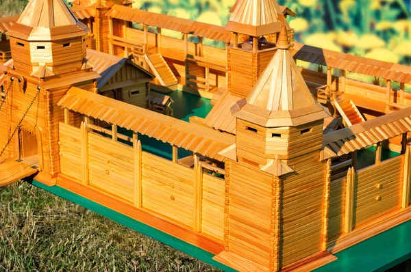 La disposición de una antigua fortaleza, hecha de madera . — Foto de Stock
