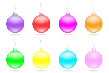 Çok renkli Noel topları kümesi.