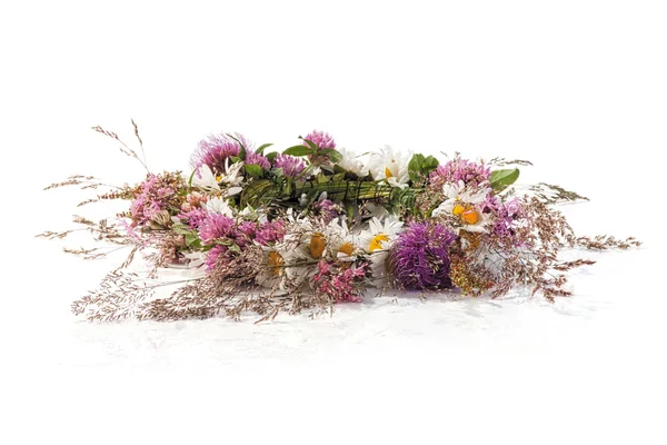 Ghirlanda di fiori estivi — Foto Stock