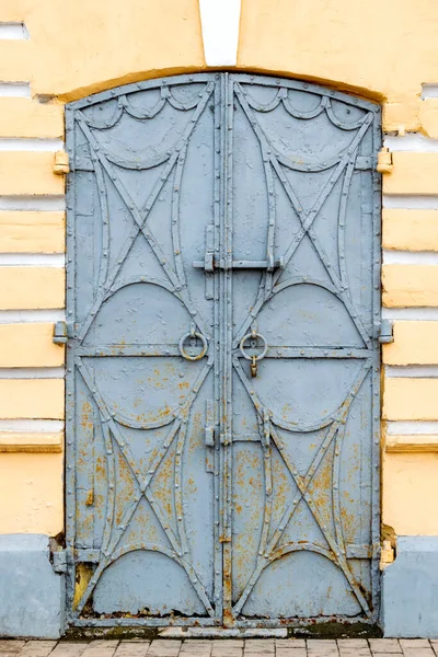Une Porte Vintage Rouillée Avec Une Serrure Une Poignée Forme — Photo