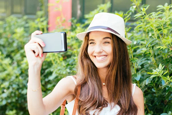 Selfie děvče směje — Stock fotografie