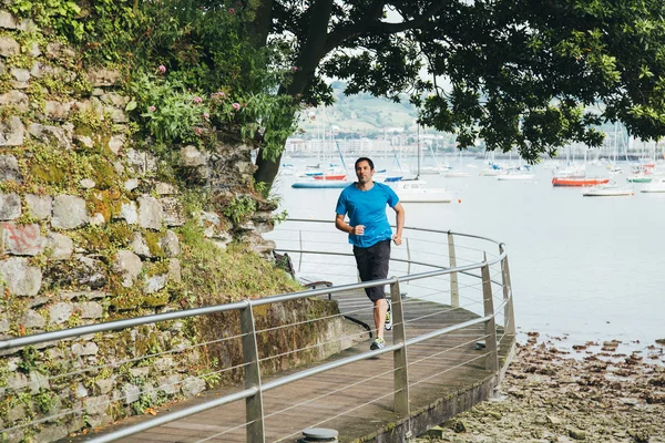 Hombre corriendo —  Fotos de Stock