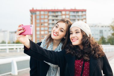 Selfie zaman şehir
