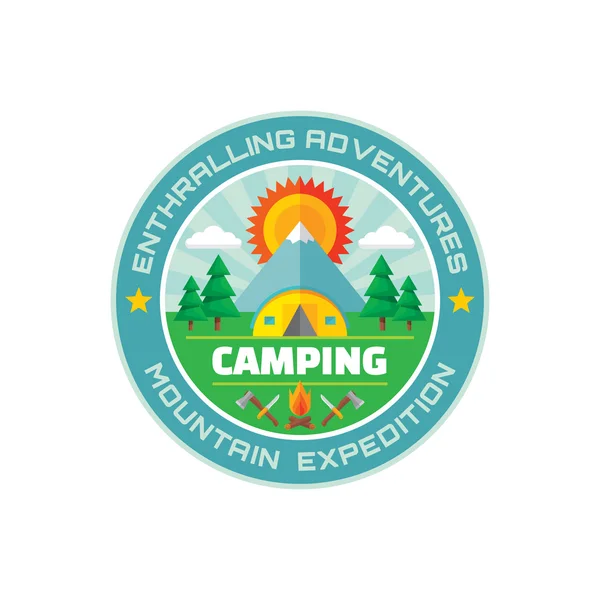 Kemp - fascinující dobrodružství - horské expedice - vektorové ilustrace odznak v plochý. Camping letní vektorové logo. Vektorové logo šablonu. Designový prvek. — Stockový vektor