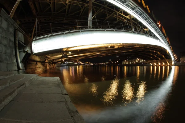 Büyük Ustinsky köprü gece — Stok fotoğraf