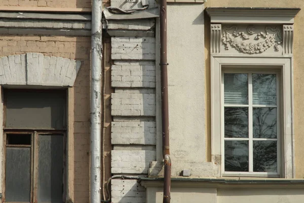 Streets Moscow 2021 Window Two Beige Houses — Stock Photo, Image