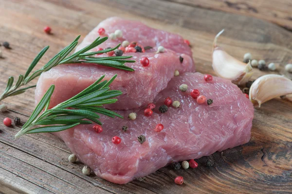 Dois pedaços de carne de porco — Fotografia de Stock