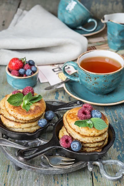 Panqueques con bayas — Foto de Stock