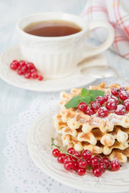 Waffle ve çay ile Servis Kahvaltı