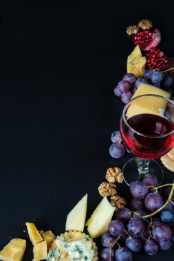 şarap ve aperatifler