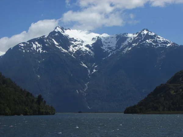 Natura Patagonia Puerto Aysen Cile Lago Montagne — Foto Stock