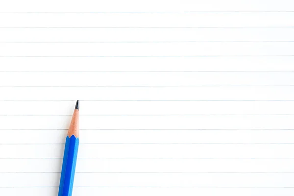 Notatnik lub skrypt dłużny papier z ołówkiem — Zdjęcie stockowe