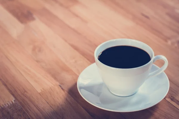 Tasse à café sur table en bois — Photo