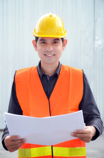 Engenheiro ou capataz asiático — Fotografia de Stock