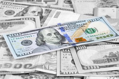 Top 100 Usd bill ile çoklu para birimleri para