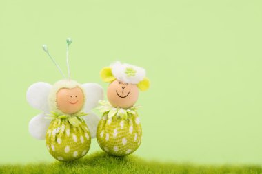 Paskalya rakamlar kuzu ve kelebek