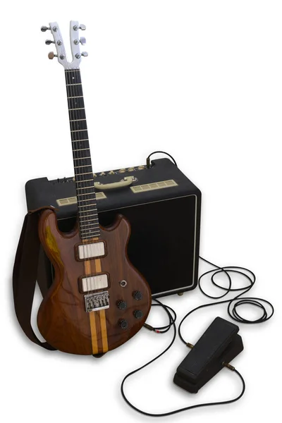 Osmdesátá Léta Rocková Elektrická Kytara Hliníkovým Krkem Poníženými Snímači Zesilovačem — Stock fotografie