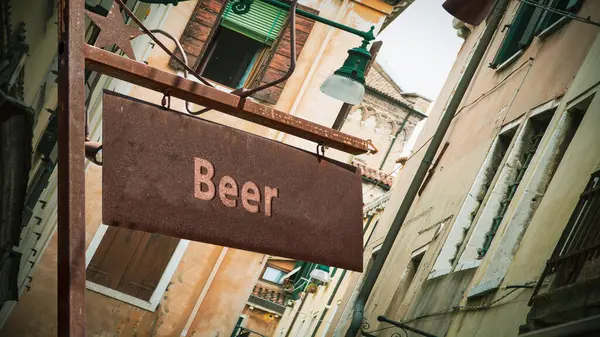 Straat Teken Richting Weg Naar Bier — Stockfoto
