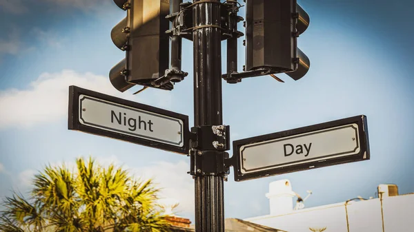 Calle Firma Dirección Camino Día Contra Noche — Foto de Stock