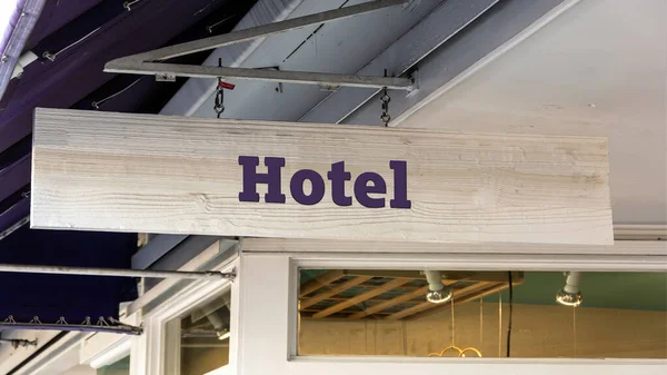 Straßenschild Wegbeschreibung Zum Hotel — Stockfoto