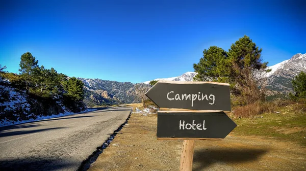 Signer Retningsveien Til Camping Hotell – stockfoto