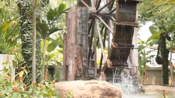 농업에 사용 하기 위해 물 터빈 — 비디오