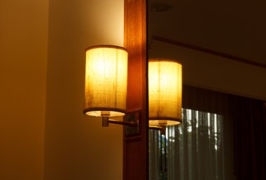 lambalar yatak odasında