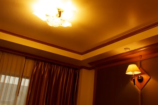 Lámparas en el dormitorio — Foto de Stock