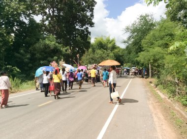 Mahasarakham, Tayland - 30 Ekim: 20,2014 içinde Mahasarakham, Tayland Ekim tarihinde Tayland geleneğinde geçit töreni