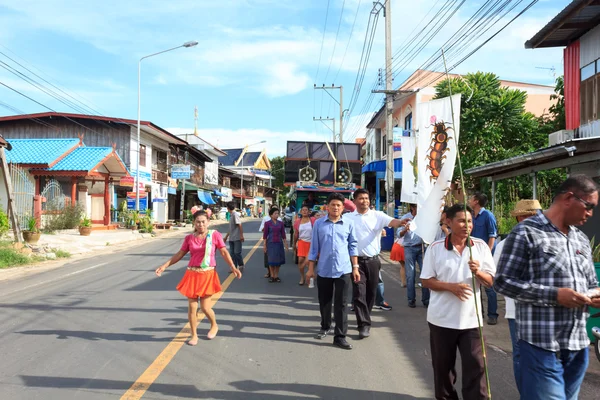 Mahasarakham, Tajlandia - 28 października: Parada w tradycji Tajlandii na październik 20,2014 w Mahasarakham, Tajlandia — Zdjęcie stockowe