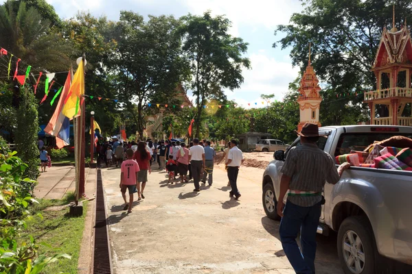 MAHASARAKHAM, THAÏLANDE - 29 OCTOBRE : Défilé dans la tradition thaïlandaise le 20 octobre 2014 à Mahasarakham, Thaïlande — Photo