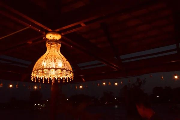 Tavan ışık güzel şekli — Stok fotoğraf
