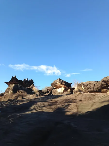 Patio de piedra con cielo azul — Foto de Stock