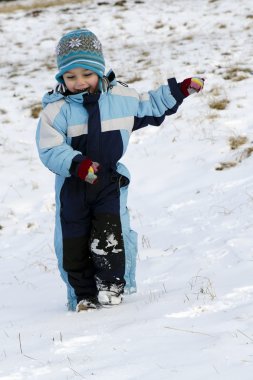 Karda çalışan çocuk