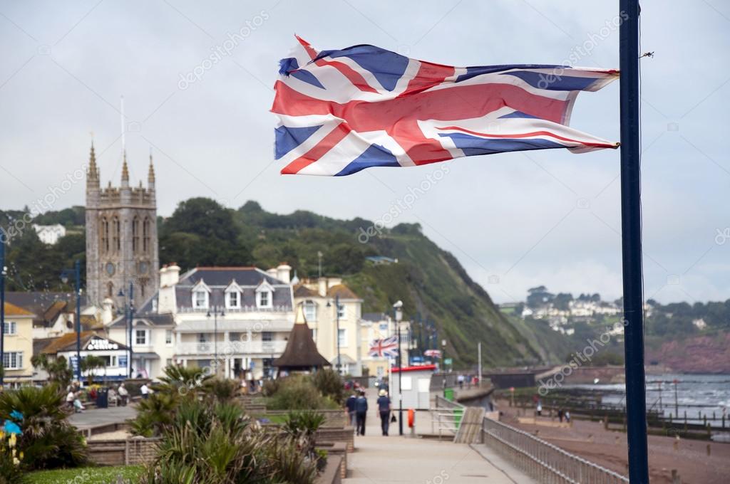 Bandiera Britannica Alle Città Inglese Della Spiaggia Foto