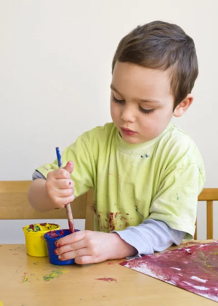 Bambini pittura con colori — Foto Stock